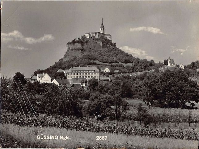 Gssing, Burg, Jakobikirche und Schule