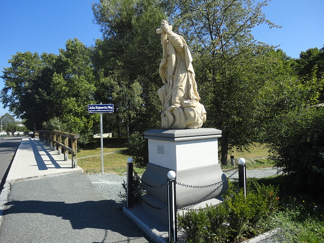 Güssing, Nepomuk-Statue